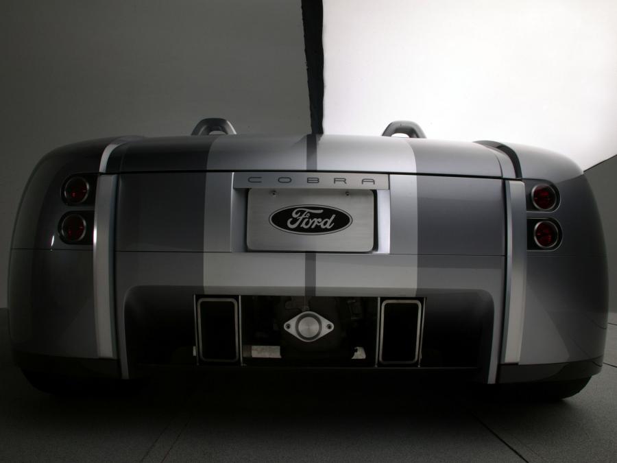  Shelby Cobra Concept 2004 года  (фото 41 из 53)